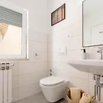 Newly Renovated Sirius Appartement
