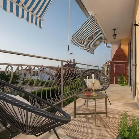 דירה Newly Renovated Sirius