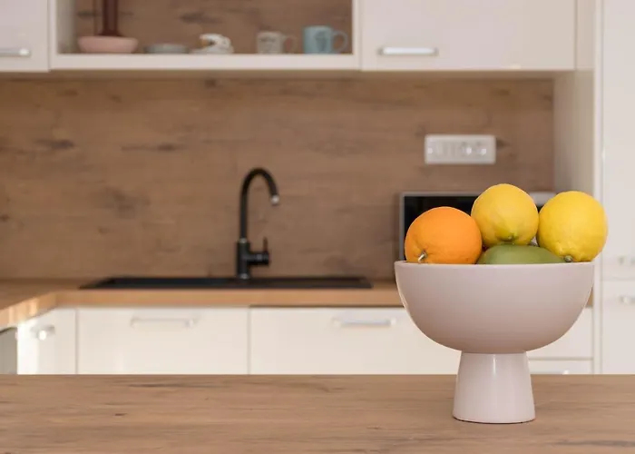 Newly Renovated Sirius