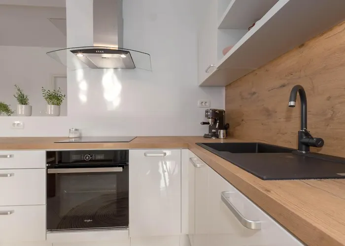 Newly Renovated Sirius * פורץ